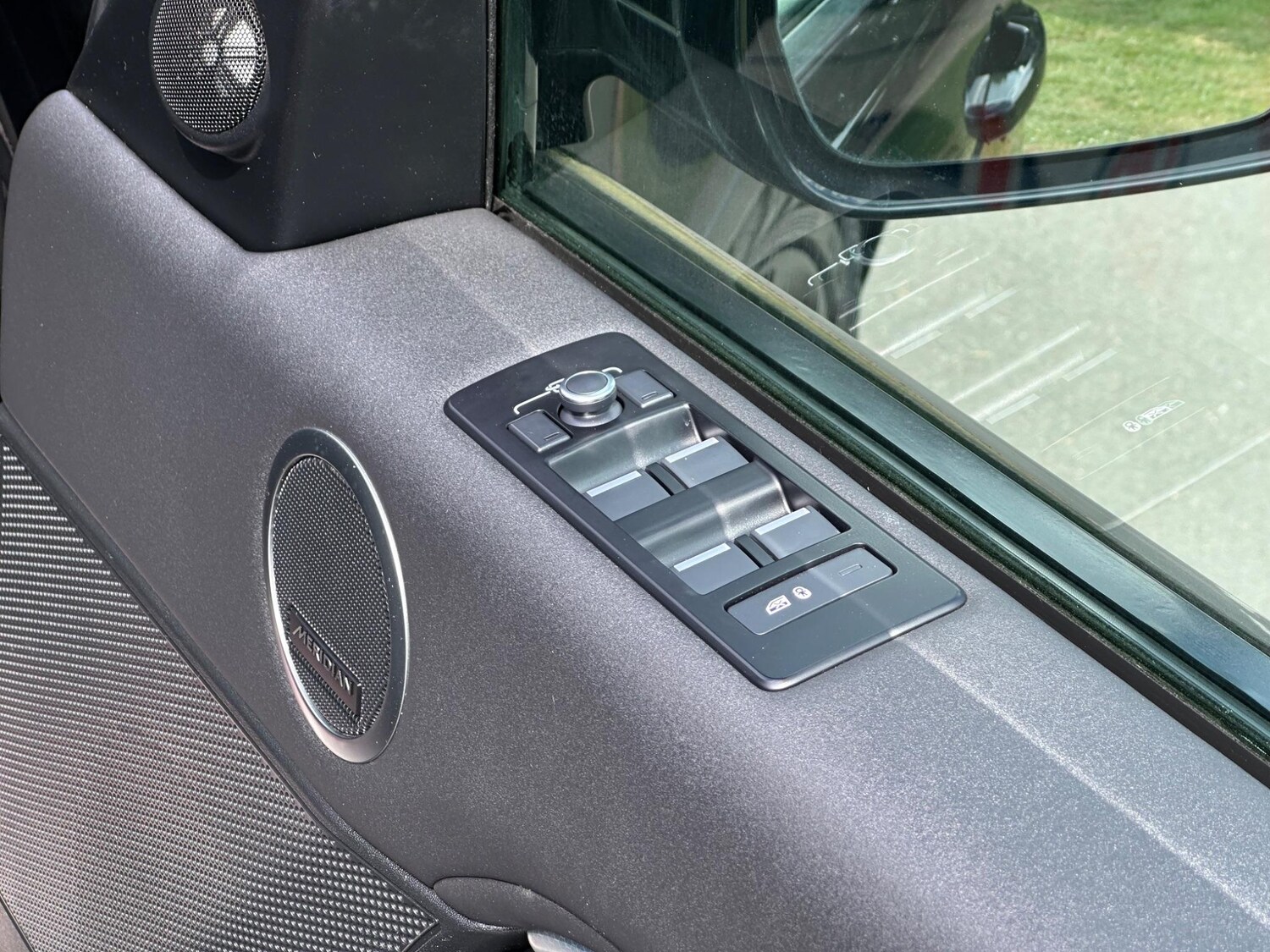 Vehicle 33