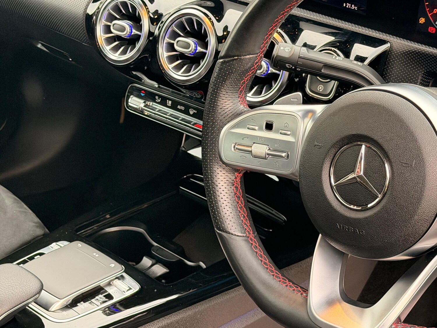 Used Mercedes-Benz A-Class 2019 for sale - 76282804: Photo 32