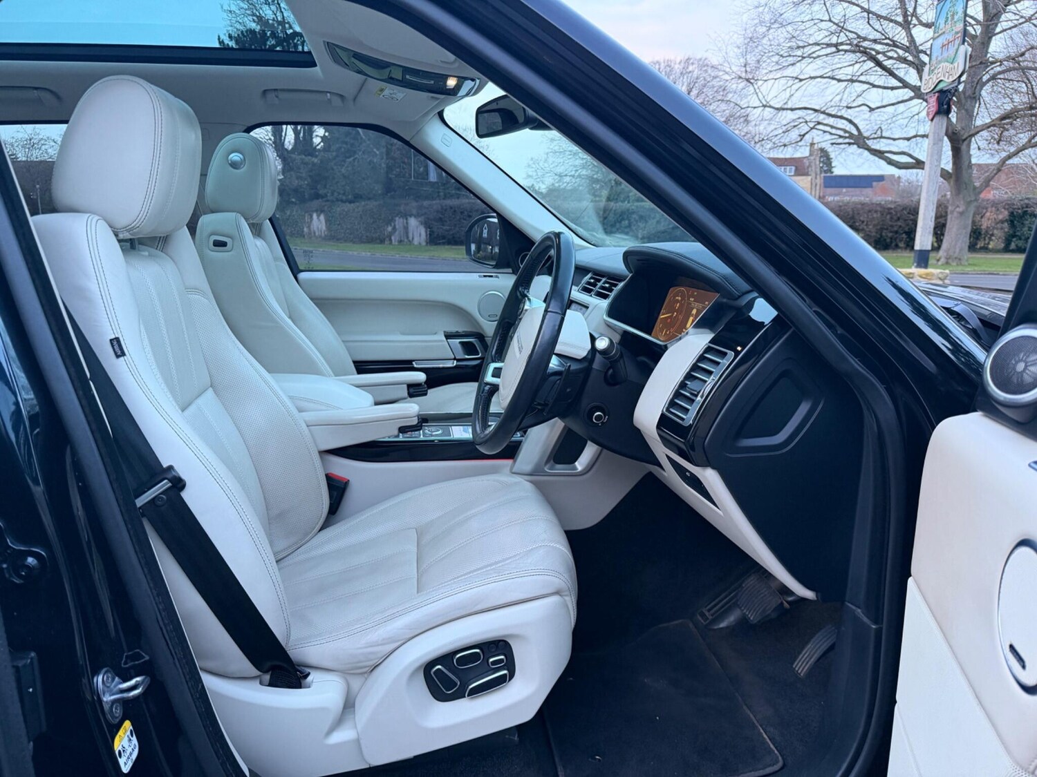 Used Land Rover Range Rover 2015 for sale - 77315474: Photo 16