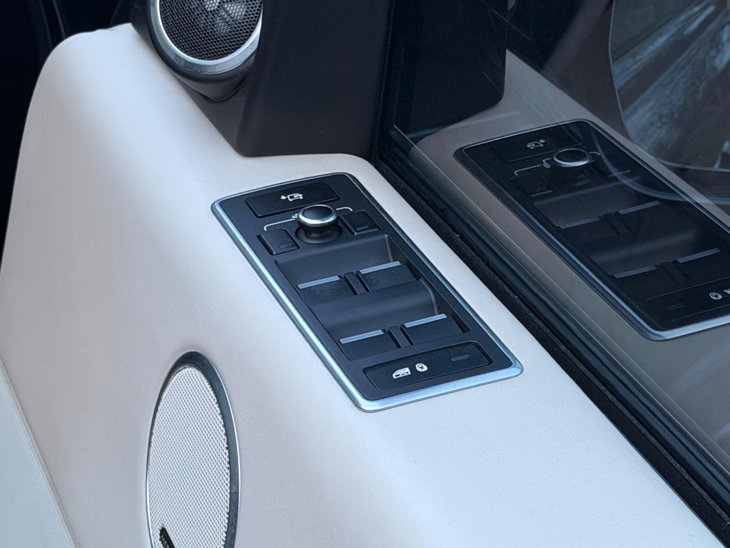 Used Land Rover Range Rover 2015 for sale - 77315474: Photo 26