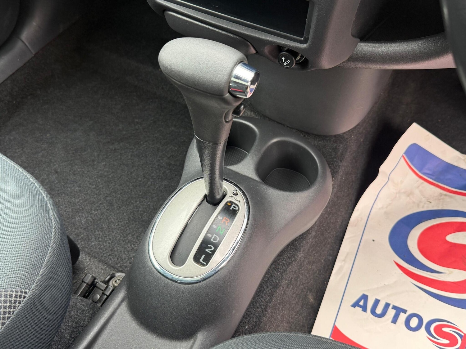 Used Toyota Yaris 2004 for sale - 76714489: Photo 19