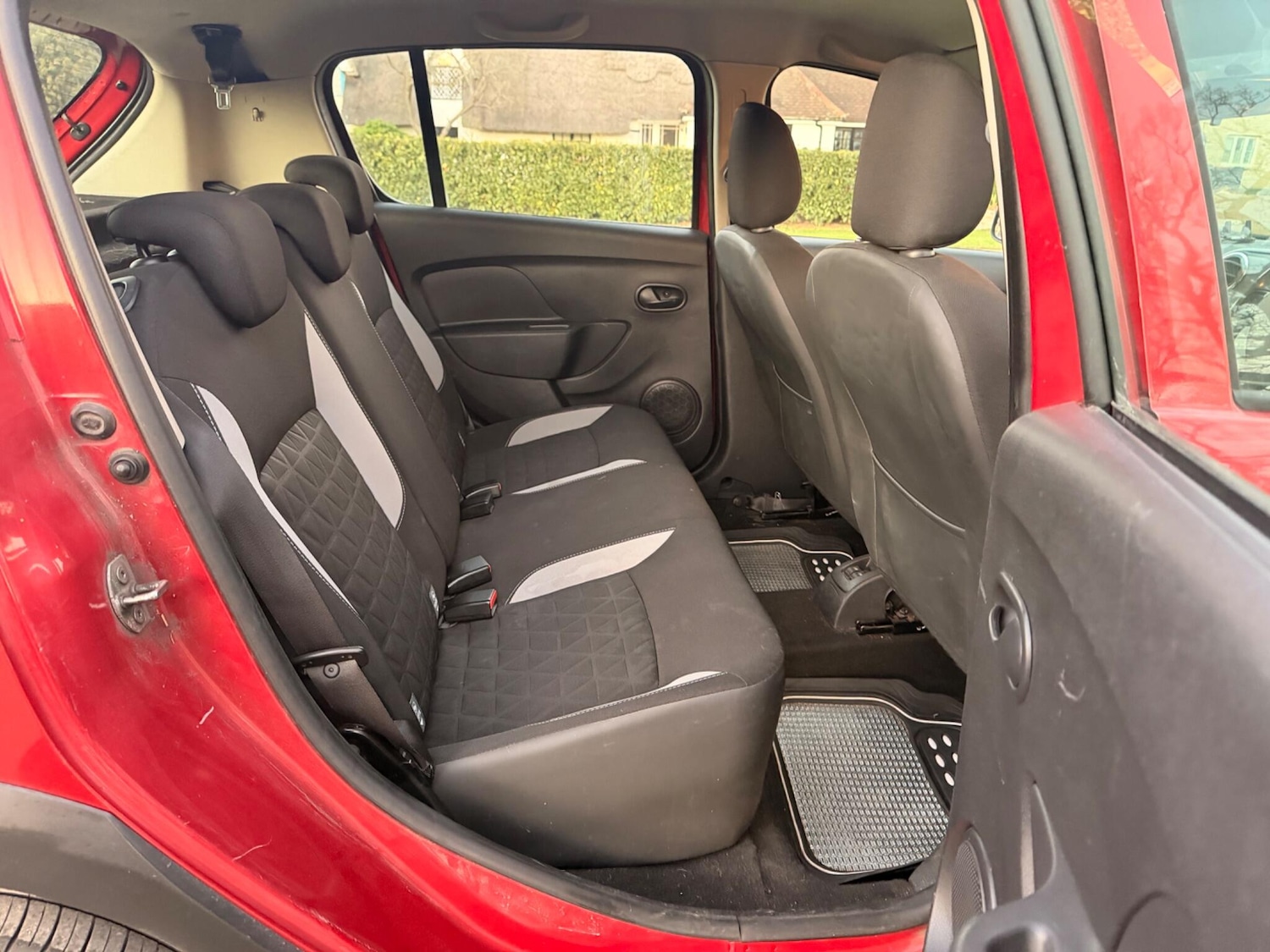 Used Dacia Sandero Stepway 2013 for sale - 77090806: Photo 15