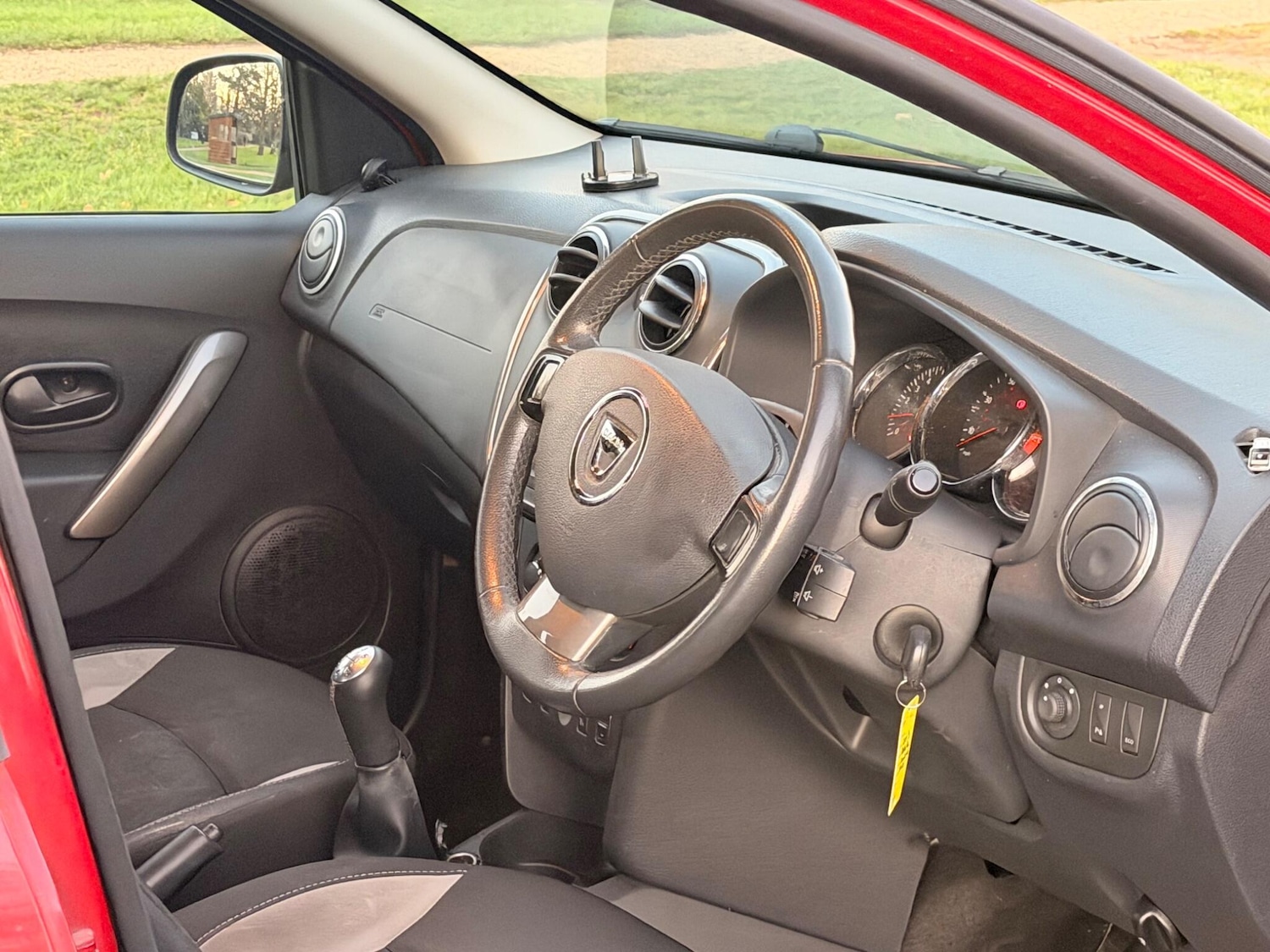 Used Dacia Sandero Stepway 2013 for sale - 77090806: Photo 17