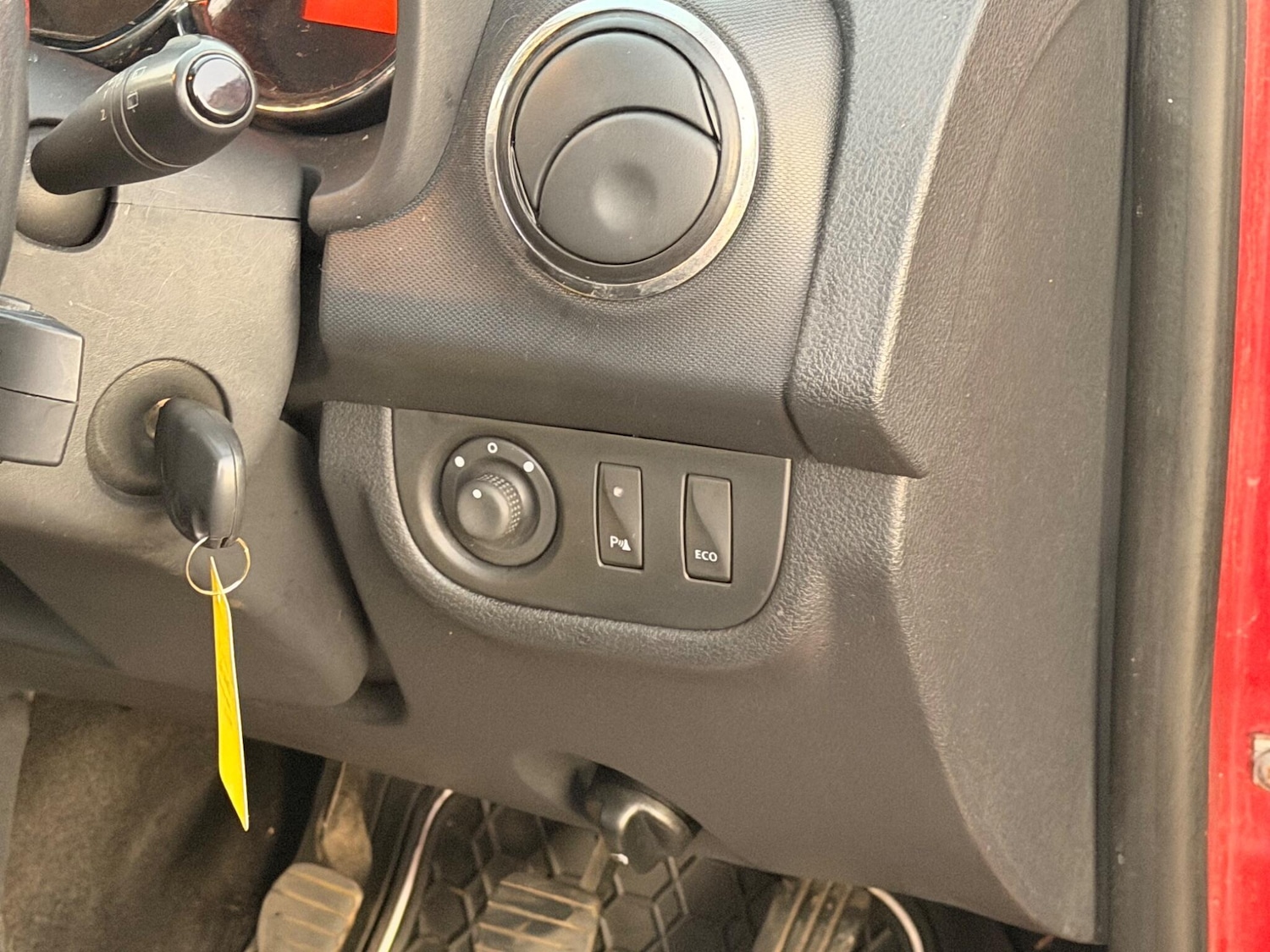 Used Dacia Sandero Stepway 2013 for sale - 77090806: Photo 19