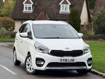 Kia - Carens