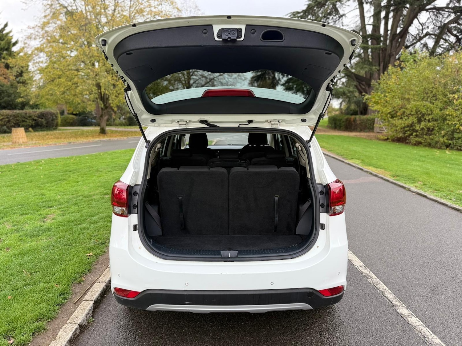 Used Kia Carens 2018 for sale - 76336932: Photo 22