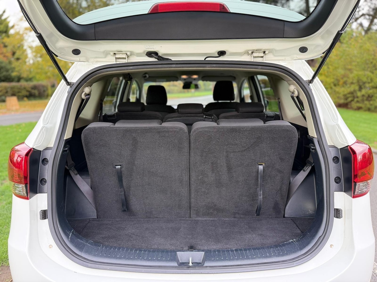 Used Kia Carens 2018 for sale - 76336932: Photo 23