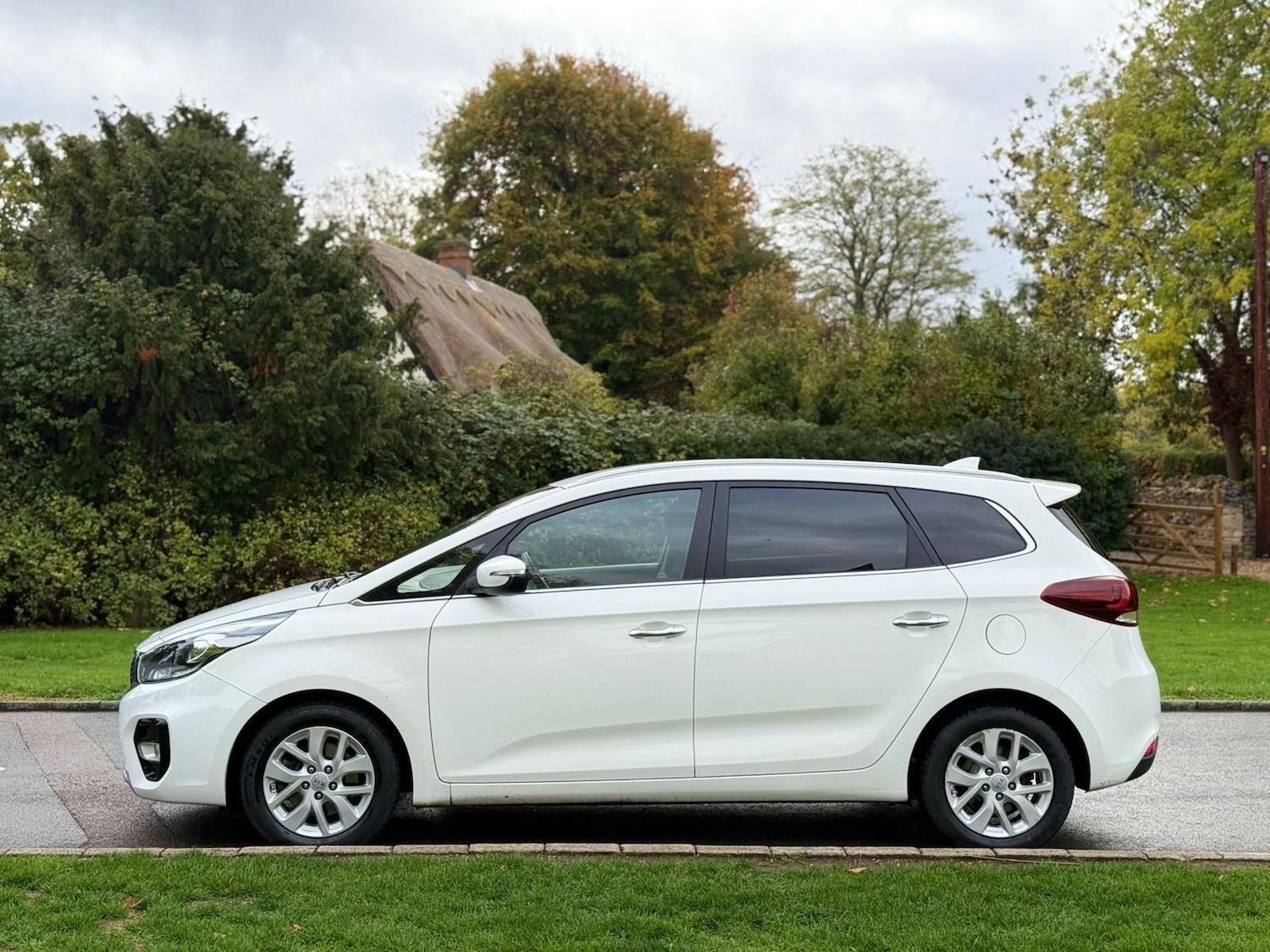 Used Kia Carens 2018 for sale - 76336932: Photo 7