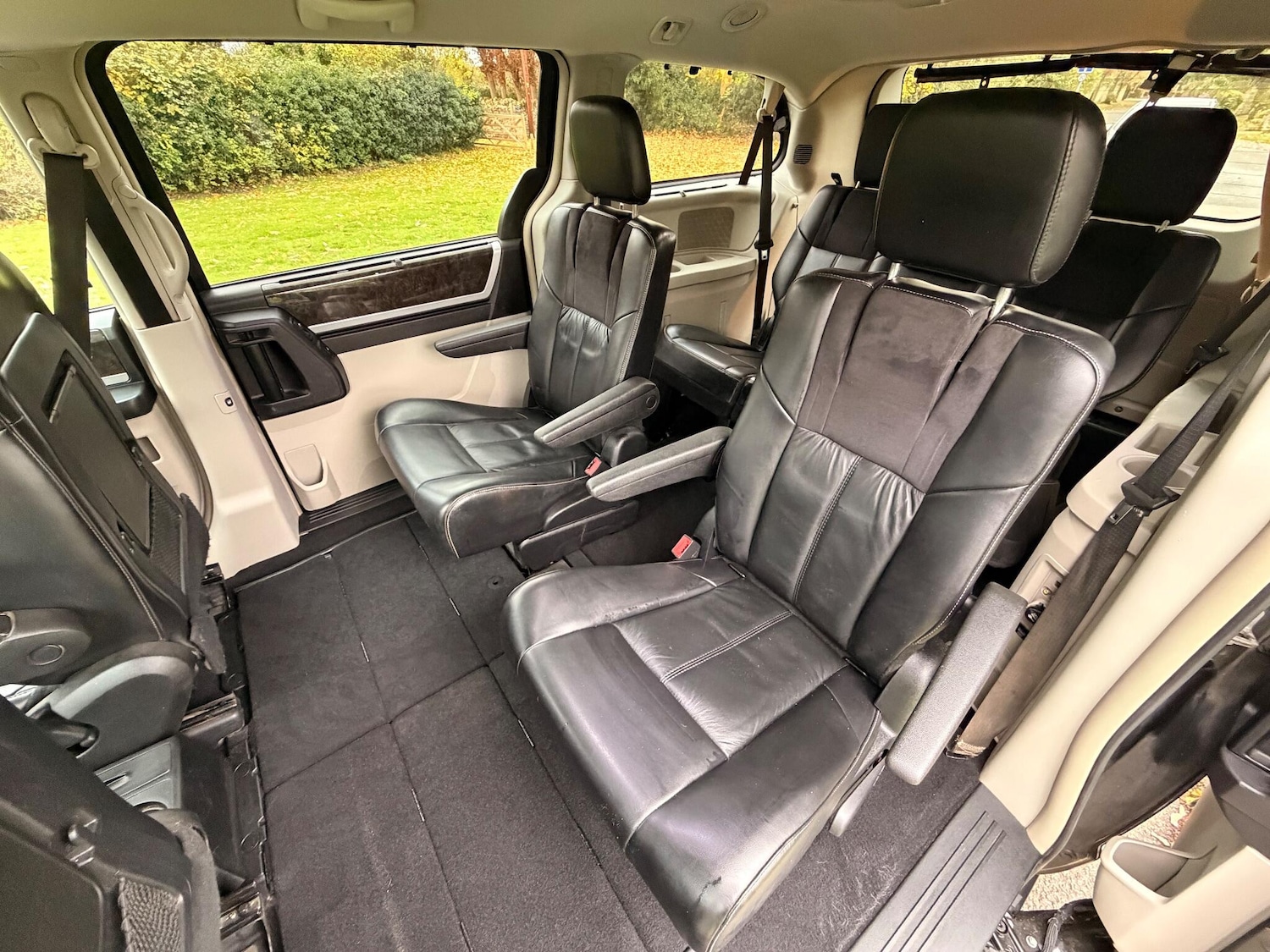 Used Chrysler Grand Voyager 2014 for sale - 76425253: Photo 16