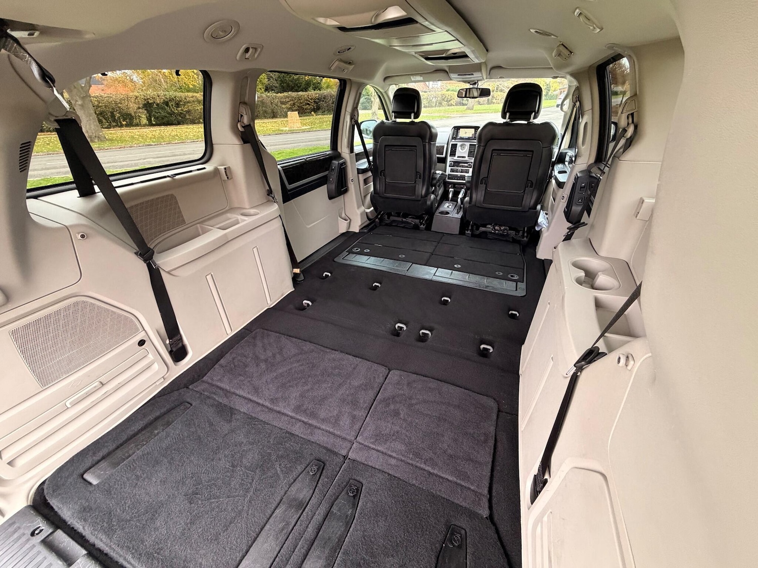 Used Chrysler Grand Voyager 2014 for sale - 76425253: Photo 20