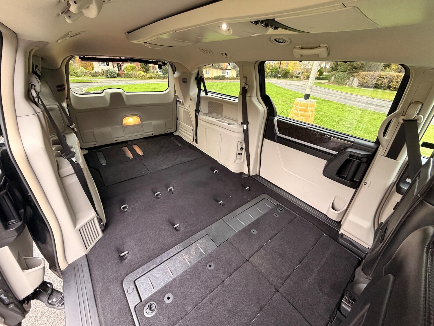 Used Chrysler Grand Voyager 2014 for sale - 76425253: Photo 22