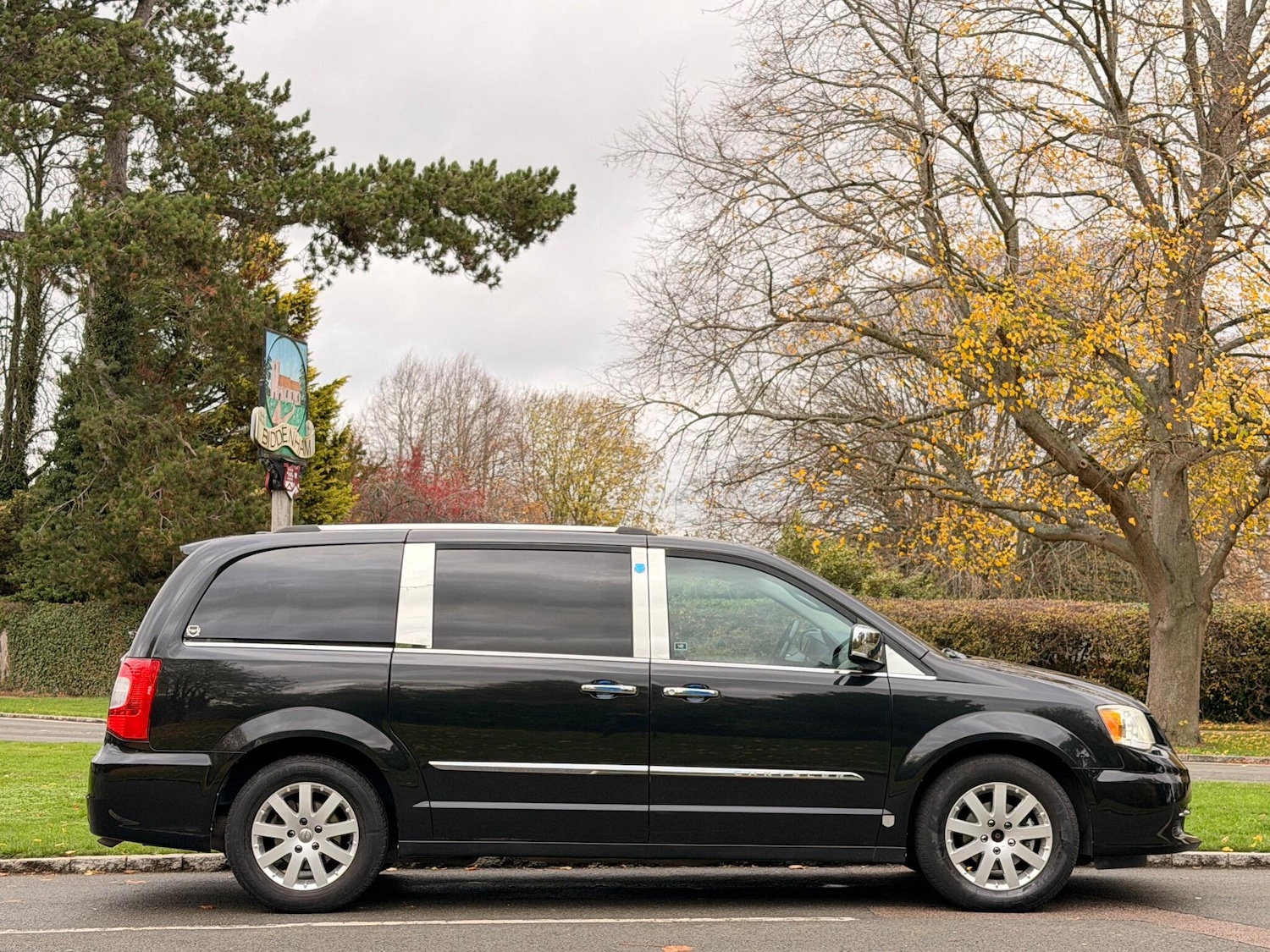 Used Chrysler Grand Voyager 2014 for sale - 76425253: Photo 5