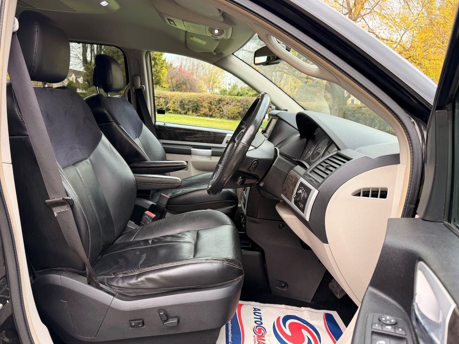 Used Chrysler Grand Voyager 2014 for sale - 76425253: Photo 9