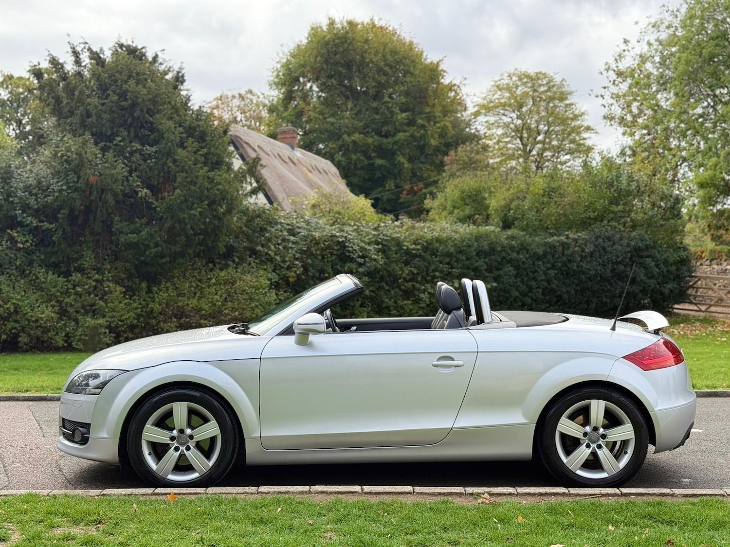 Used Audi TT 2011 for sale - 76099271: Photo 16