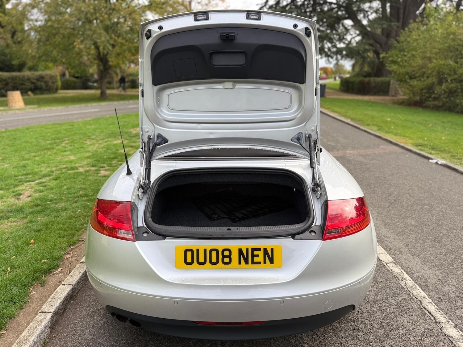 Used Audi TT 2011 for sale - 76099271: Photo 19