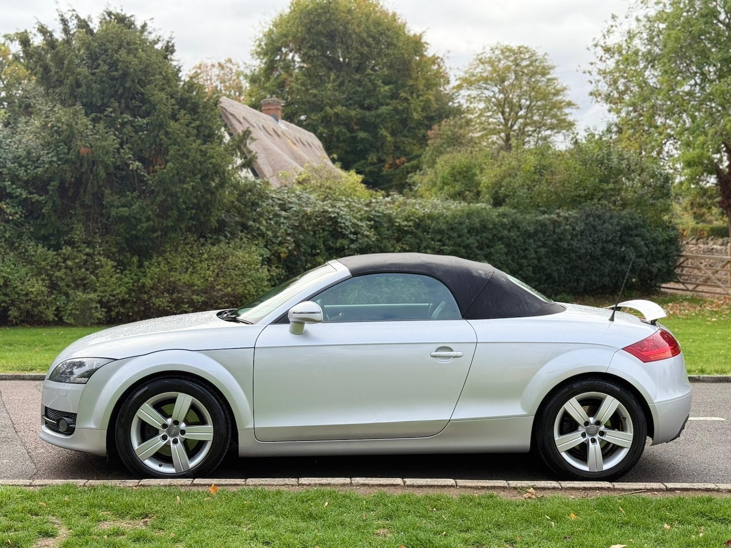 Used Audi TT 2011 for sale - 76099271: Photo 7