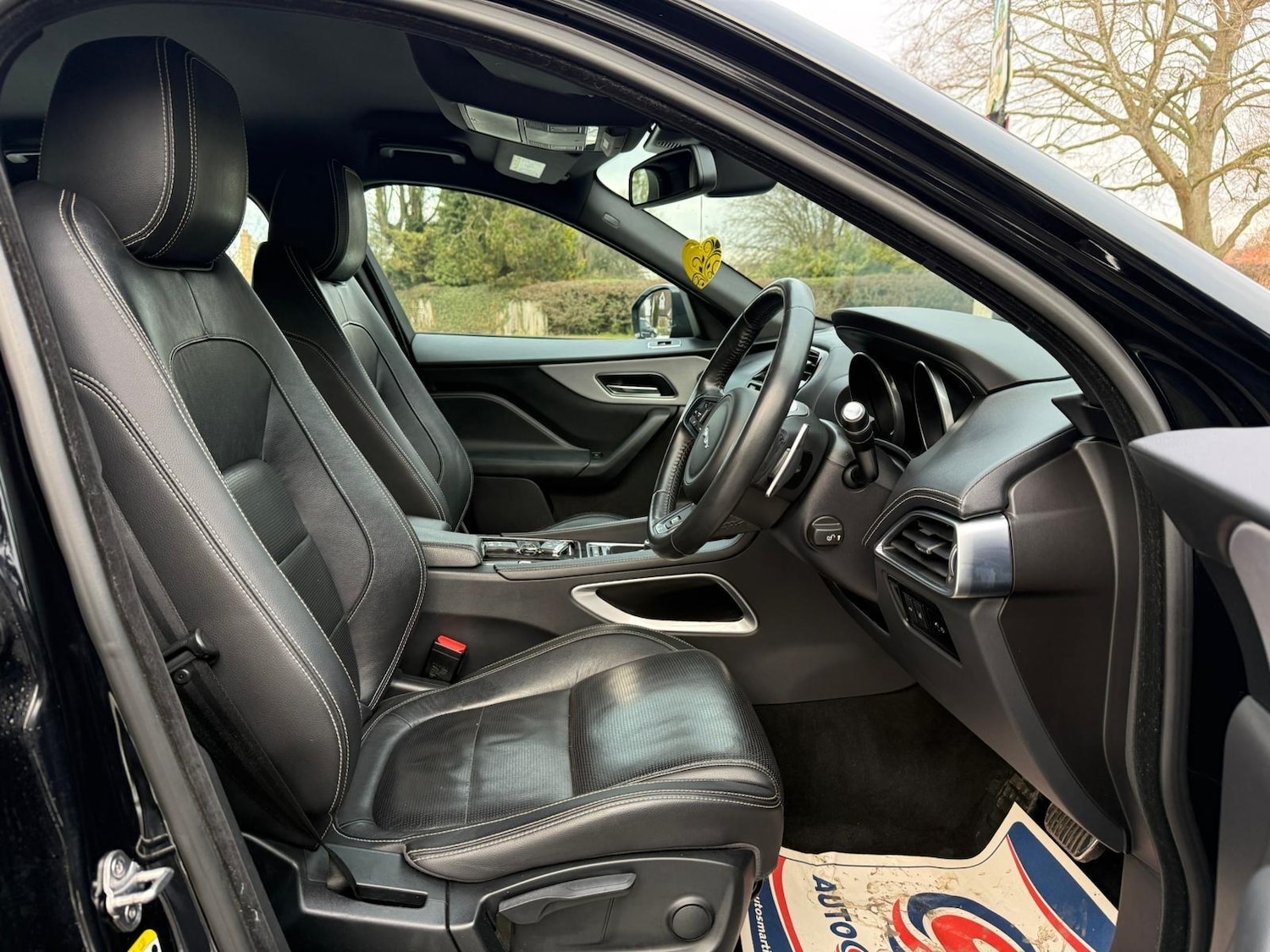 Used Jaguar F-Pace 2017 for sale - 77108912: Photo 11