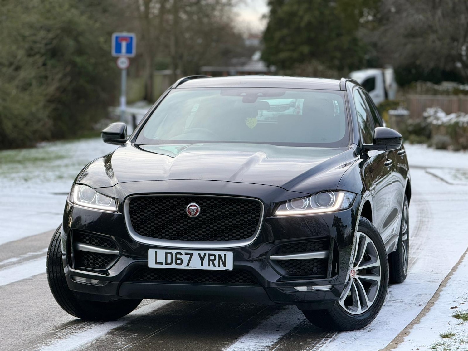 Used Jaguar F-Pace 2017 for sale - 77108912: Photo 3