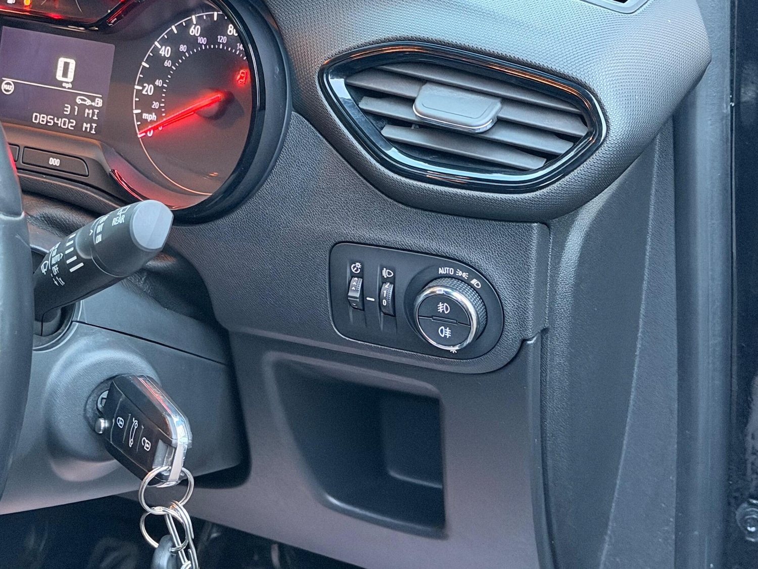 Used Vauxhall Crossland X 2018 for sale - 77029833: Photo 16