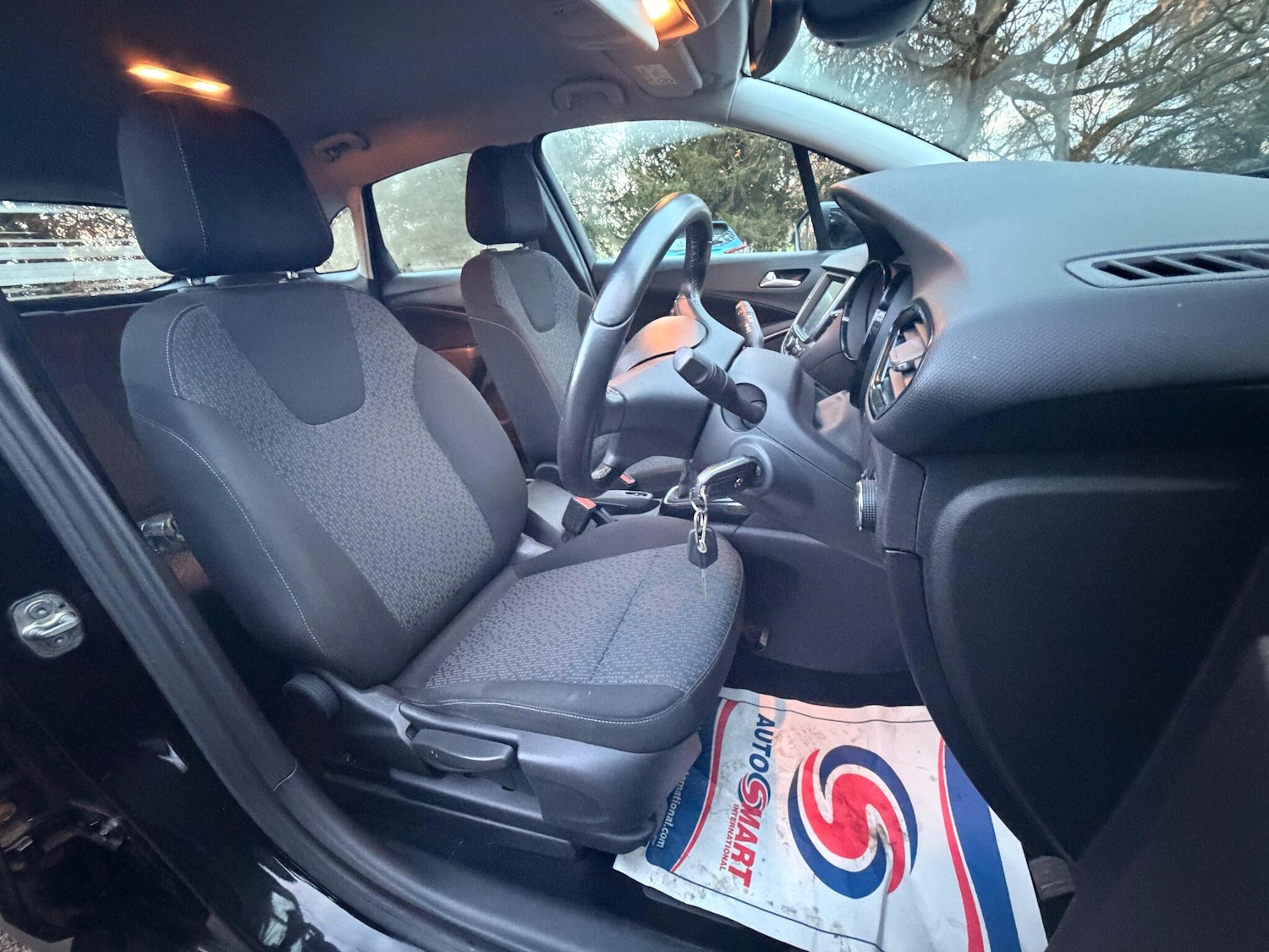 Used Vauxhall Crossland X 2018 for sale - 77029833: Photo 8