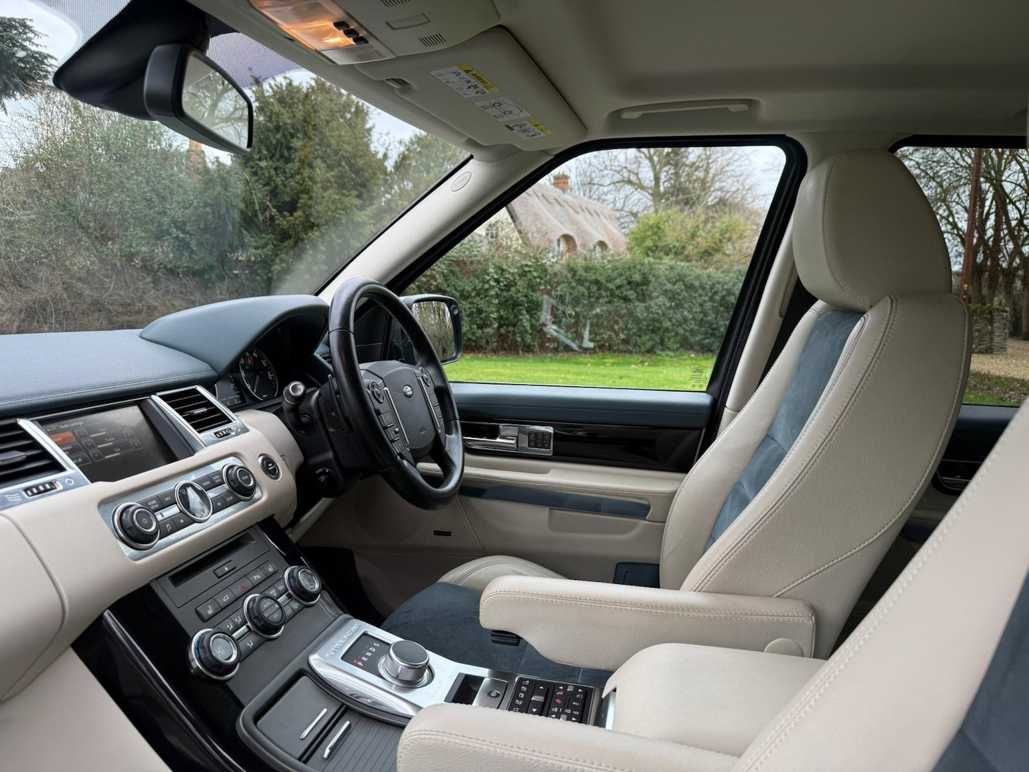 Used Land Rover Range Rover Sport 2012 for sale - 77683043: Photo 16