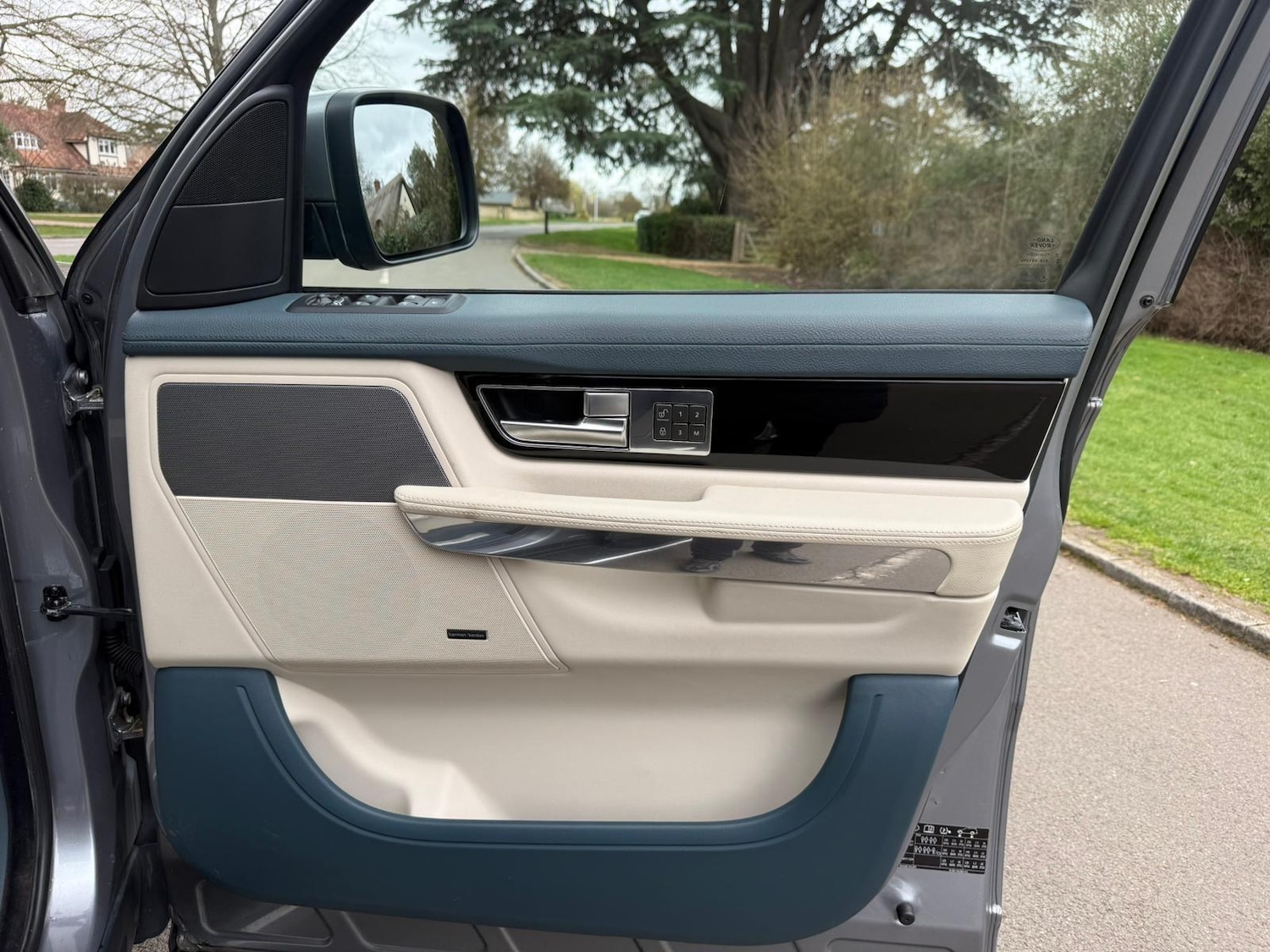 Used Land Rover Range Rover Sport 2012 for sale - 77683043: Photo 38