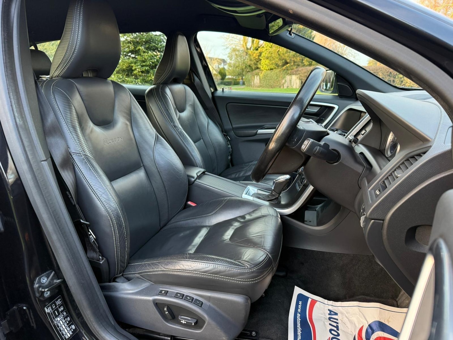 Used Volvo XC60 2013 for sale - 77066806: Photo 12