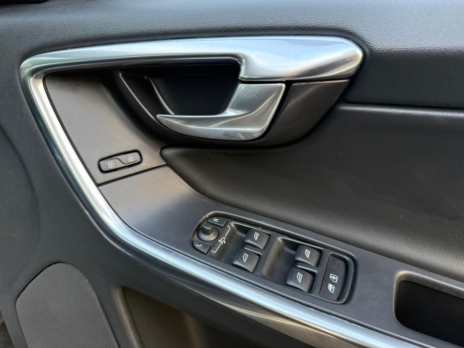 Used Volvo XC60 2013 for sale - 77066806: Photo 20