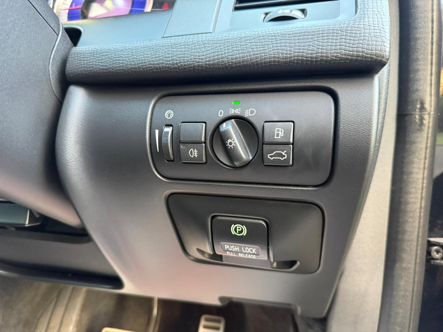 Used Volvo XC60 2013 for sale - 77066806: Photo 21