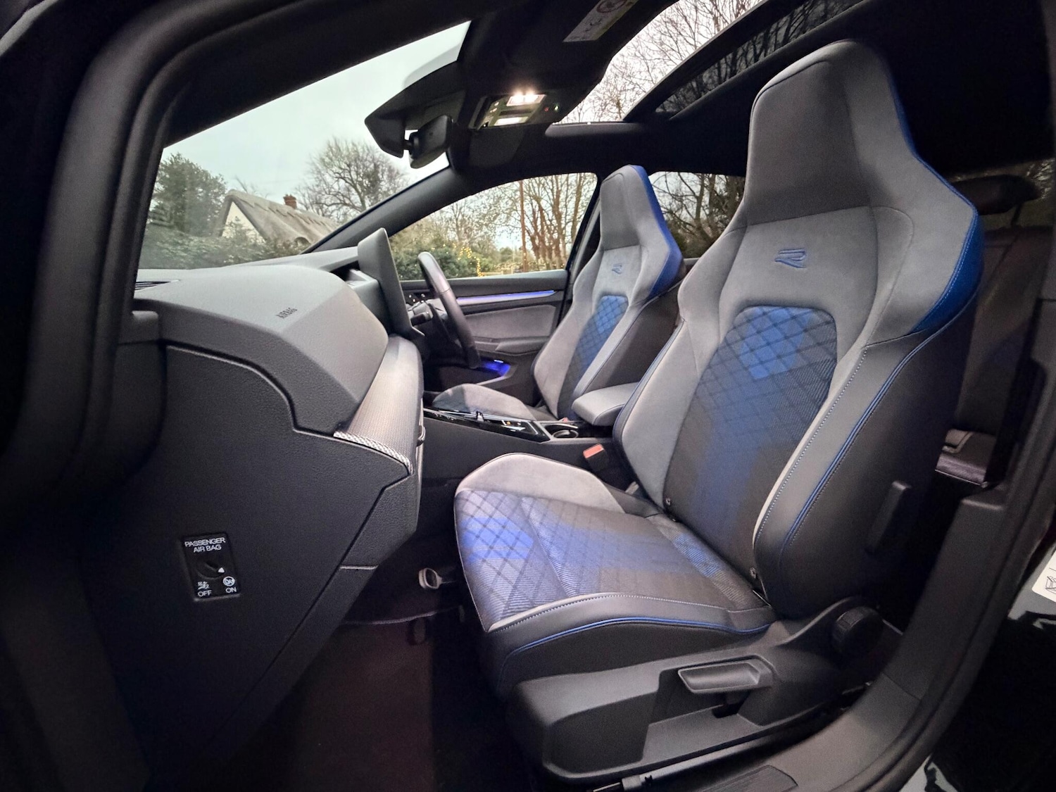 Used Volkswagen Golf 2025 for sale - 77067191: Photo 24