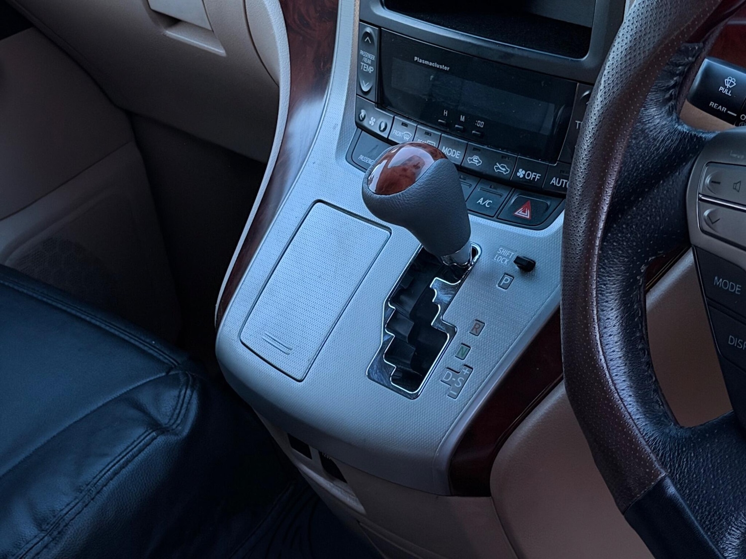 Used Toyota Vellfire 2018 for sale - 77425656: Photo 10