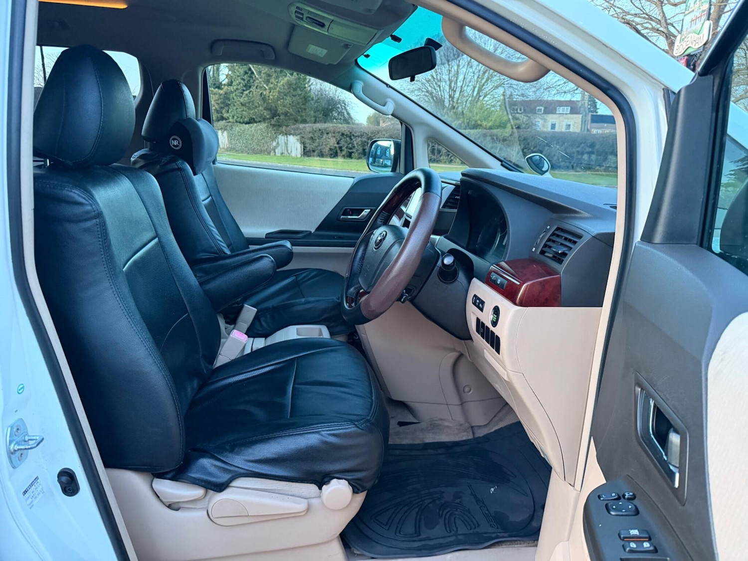 Used Toyota Vellfire 2018 for sale - 77425656: Photo 11