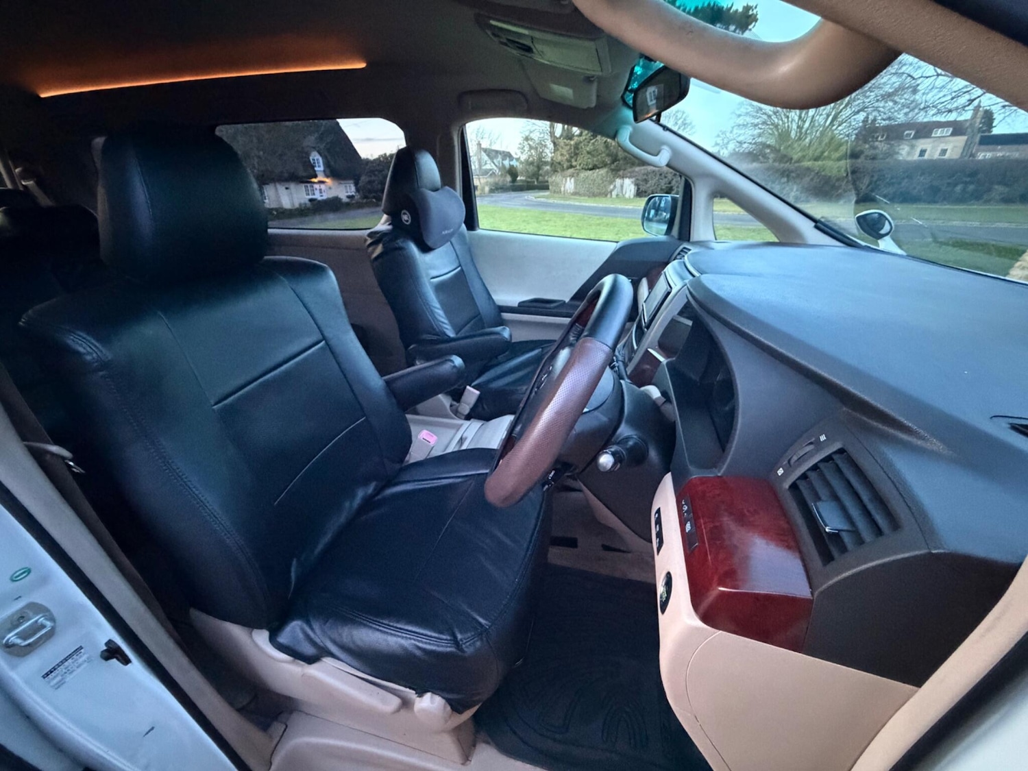 Used Toyota Vellfire 2018 for sale - 77425656: Photo 12