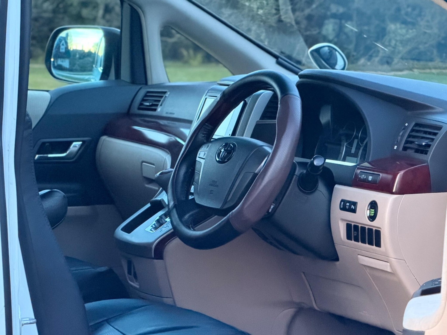 Used Toyota Vellfire 2018 for sale - 77425656: Photo 9