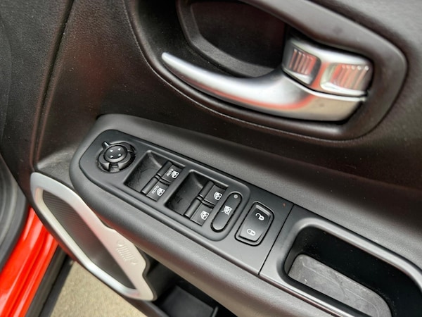 Used Jeep Renegade 2015 for sale - 76175053: Photo 29
