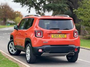 Used Jeep Renegade 2015 for sale - 76175053: Photo 2