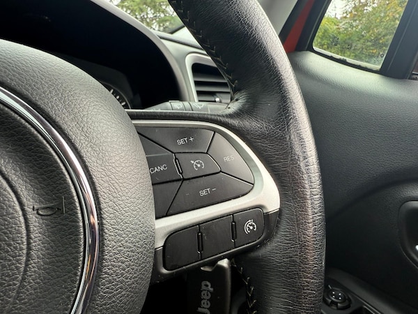 Used Jeep Renegade 2015 for sale - 76175053: Photo 32
