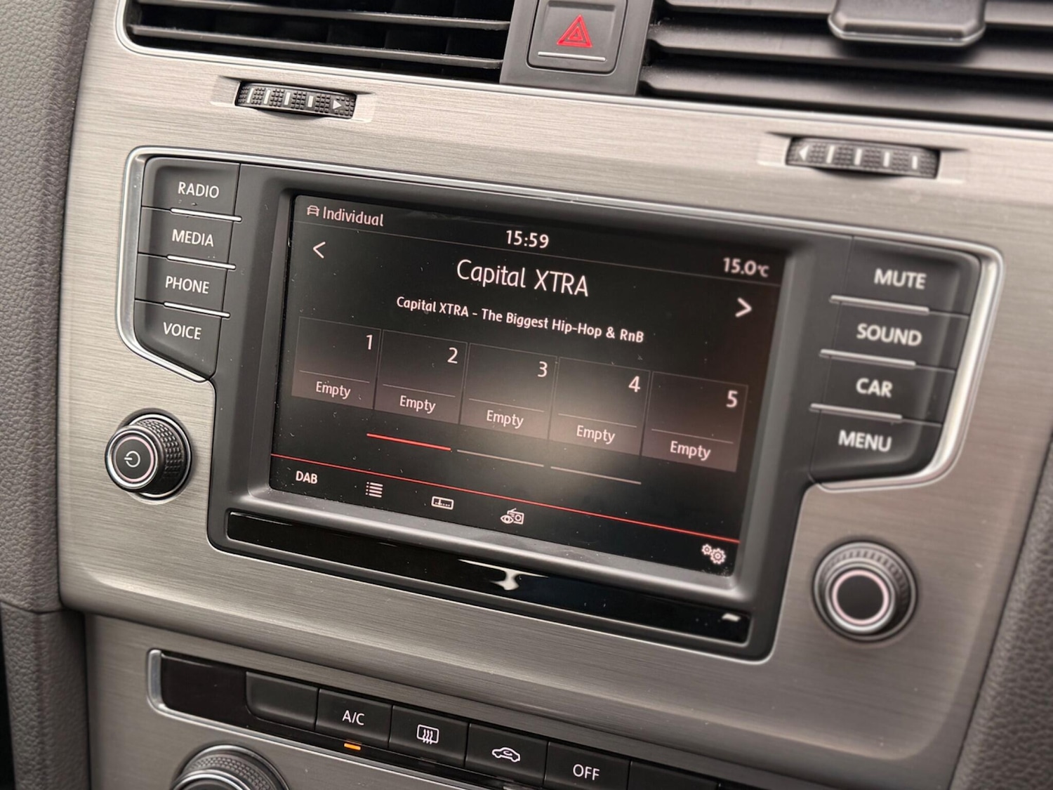 Used Volkswagen Golf 2015 for sale - 77637691: Photo 28