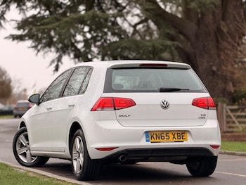 Used Volkswagen Golf 2015 for sale - 77637691: Photo