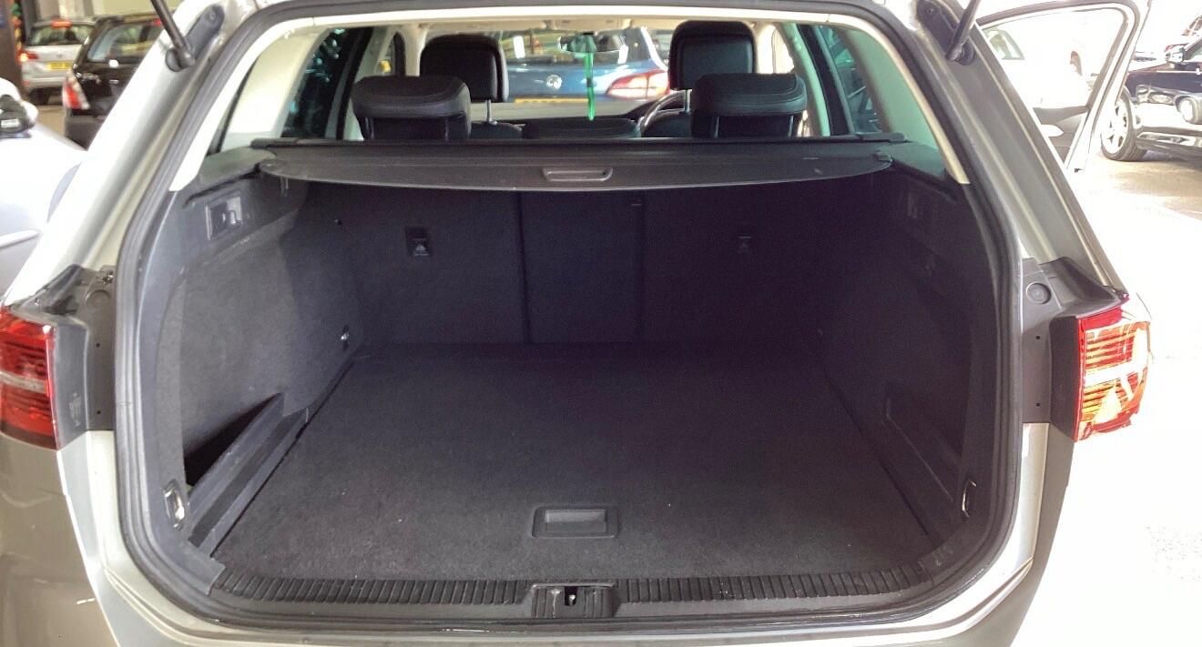 Used Volkswagen Passat 2017 for sale - 77982313: Photo 11