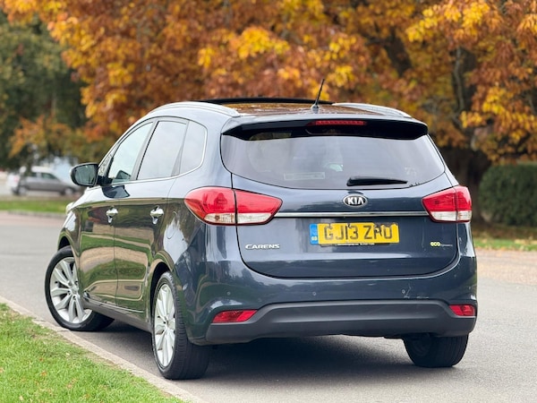 Used Kia Carens 2013 for sale - 76259736: Photo 2