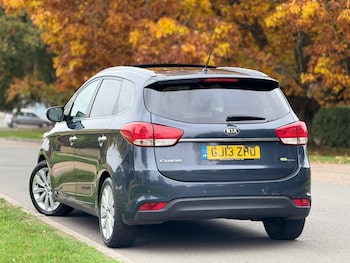 Used Kia Carens 2013 for sale - 76259736: Photo 2