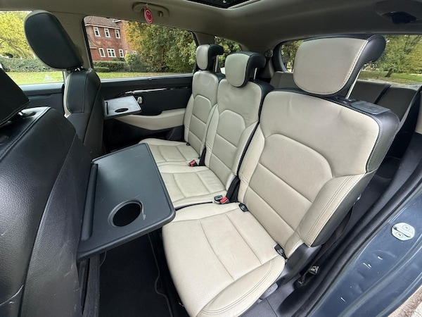 Used Kia Carens 2013 for sale - 76259736: Photo 33