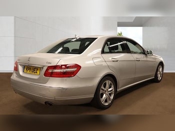 Used Mercedes-Benz E Class 2011 for sale - 78504948: Photo