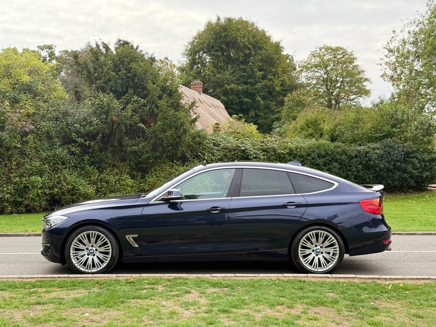 Used BMW 3 Series Gran Turismo 2013 for sale - 76060805: Photo 8