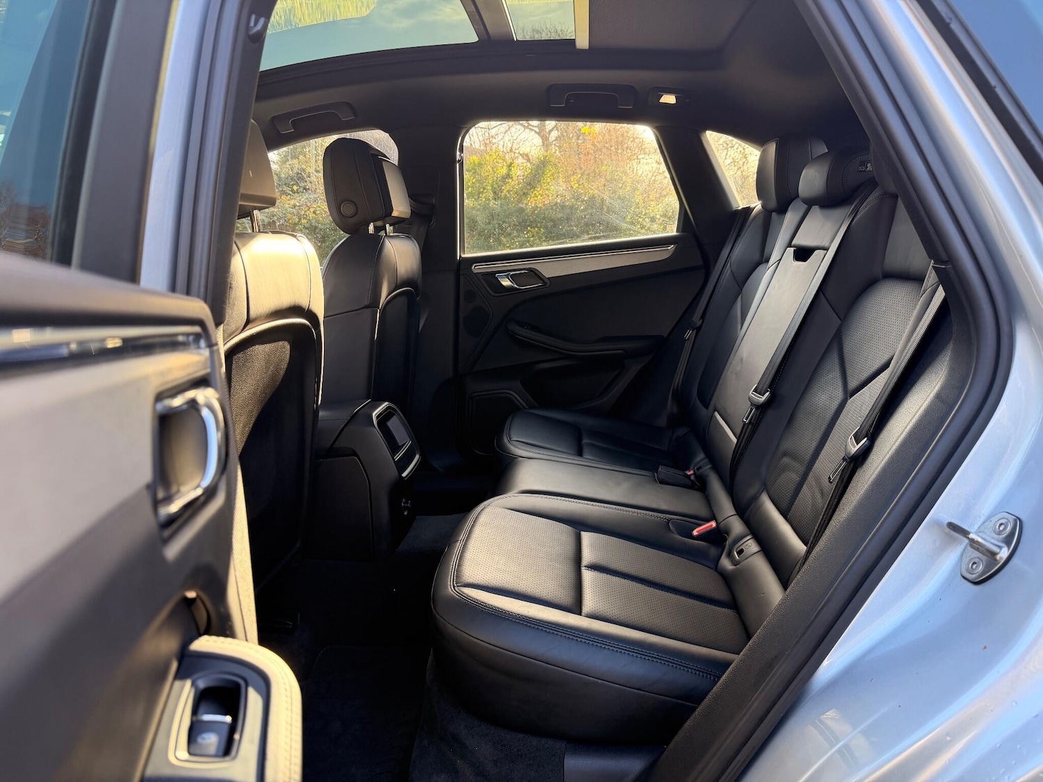 Used Porsche Macan 2015 for sale - 76715140: Photo 25