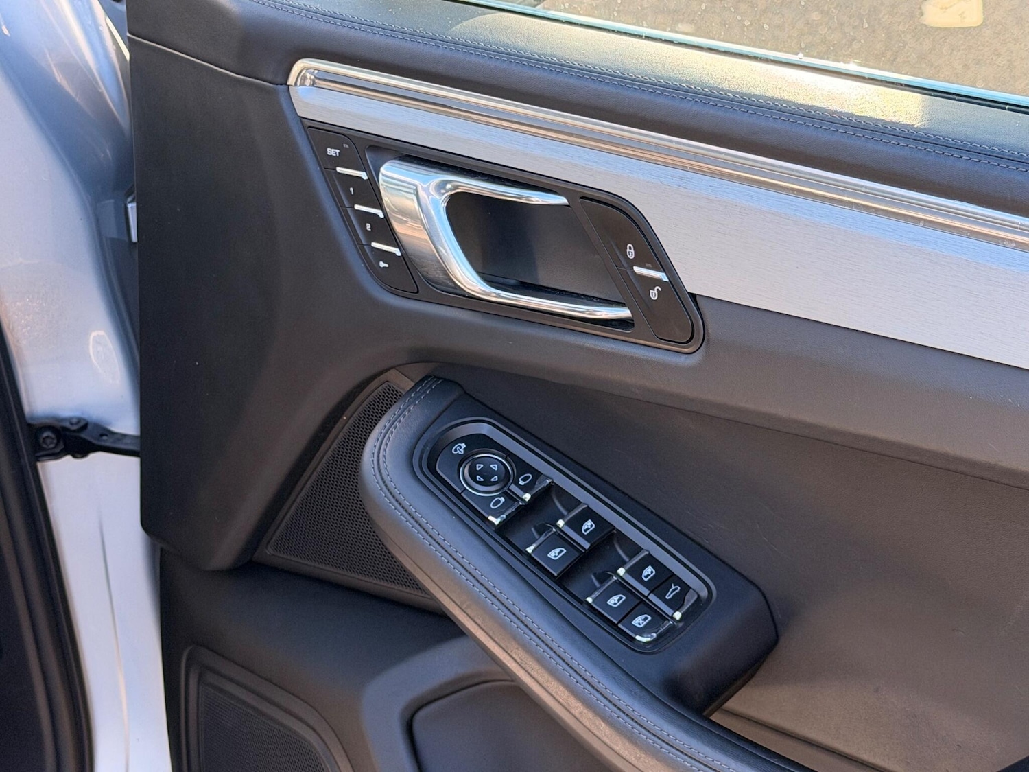 Used Porsche Macan 2015 for sale - 76715140: Photo 29