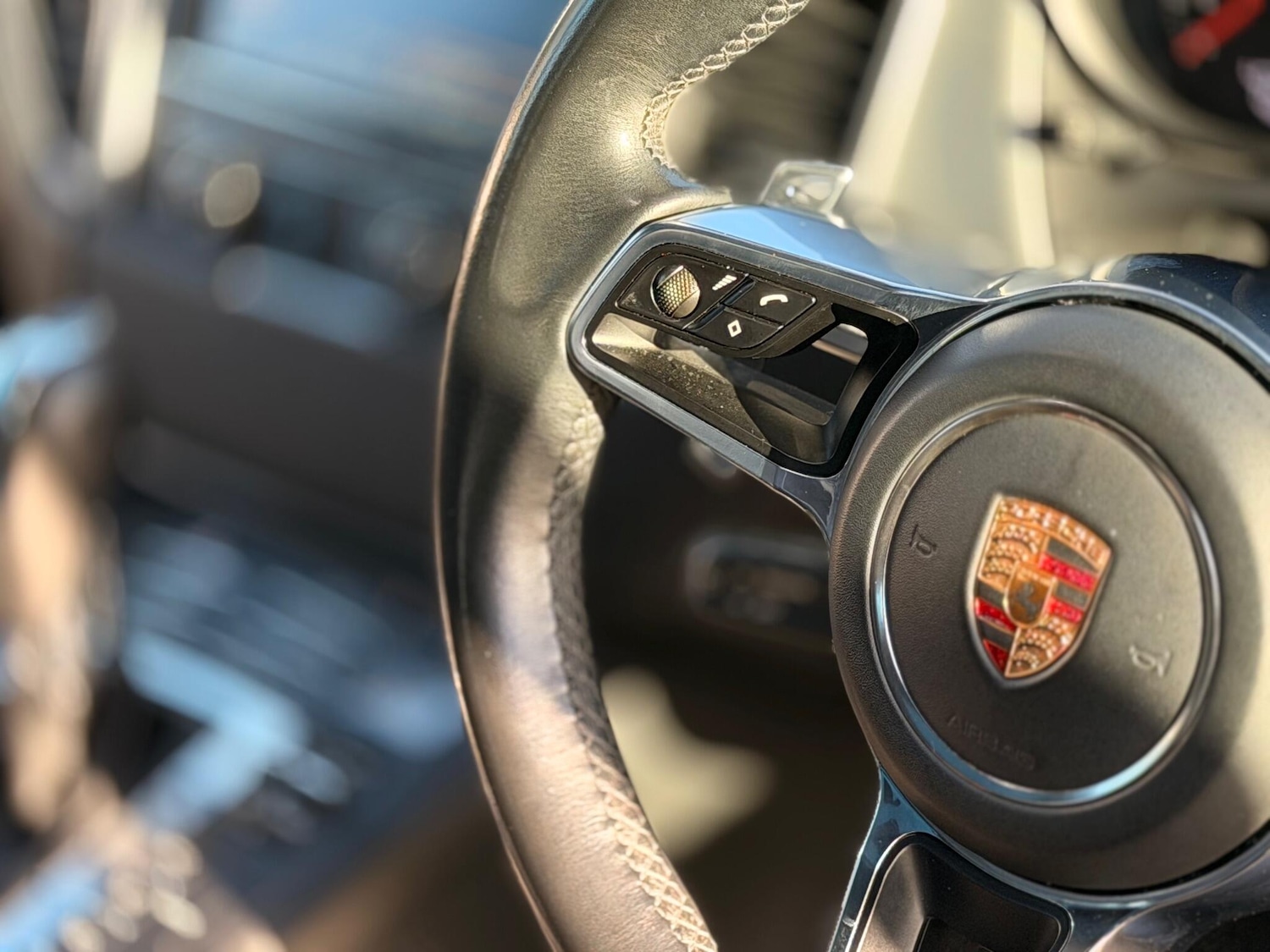 Used Porsche Macan 2015 for sale - 76715140: Photo 33