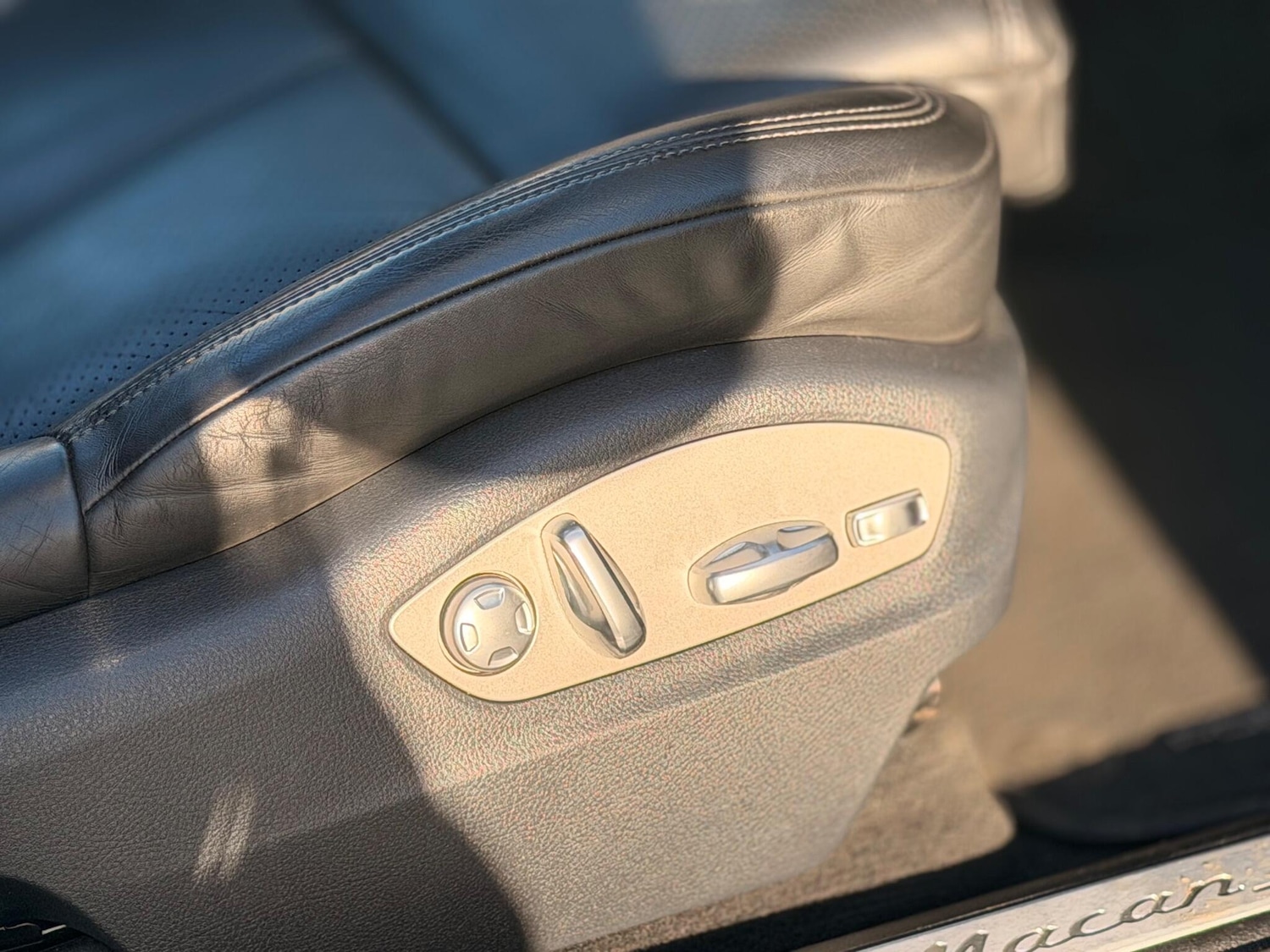 Used Porsche Macan 2015 for sale - 76715140: Photo 35