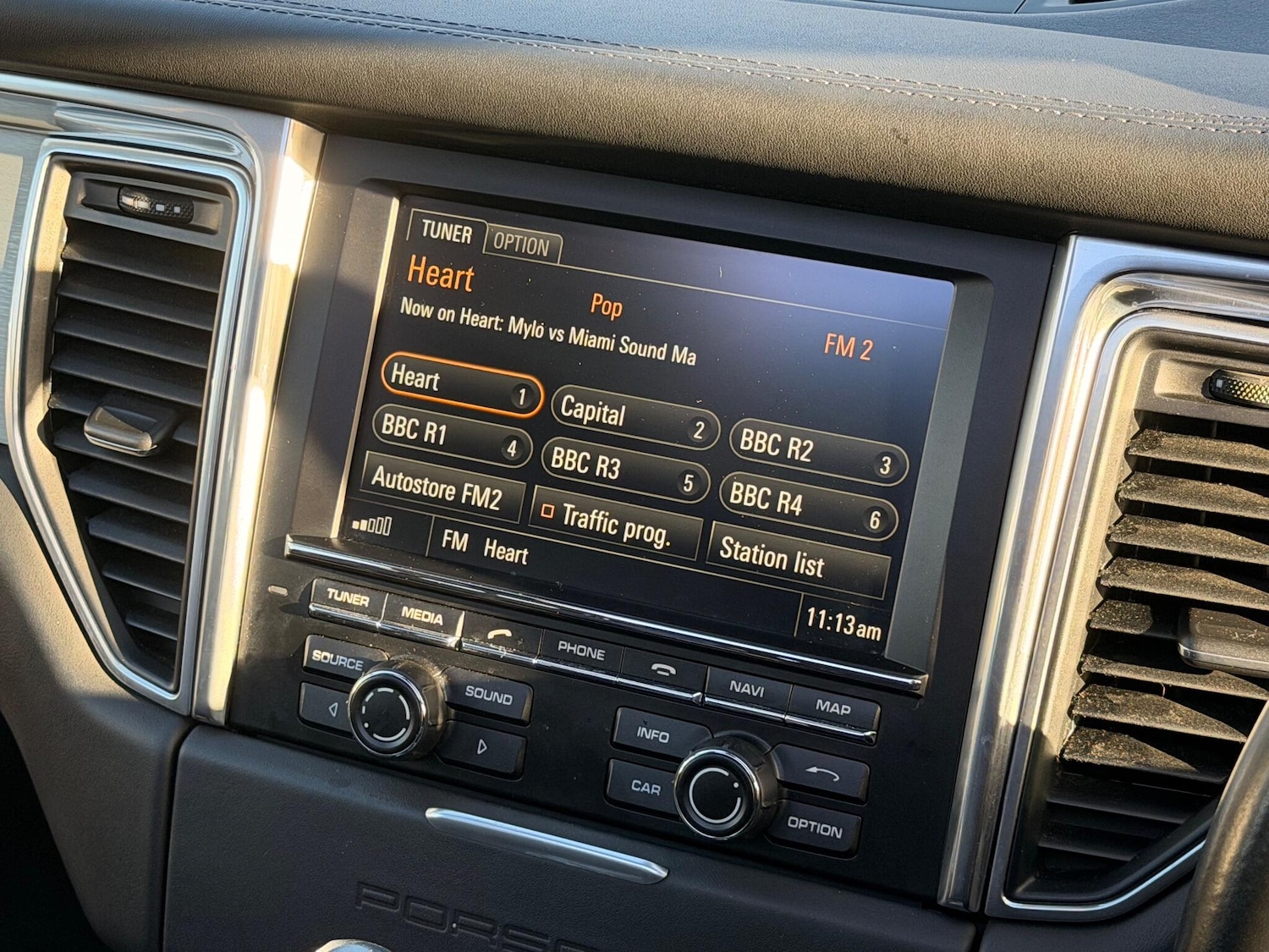 Used Porsche Macan 2015 for sale - 76715140: Photo 41